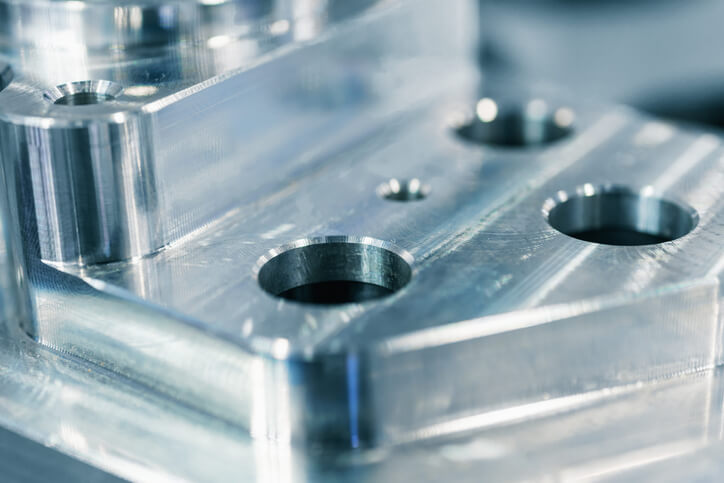 how long does an injection mold last